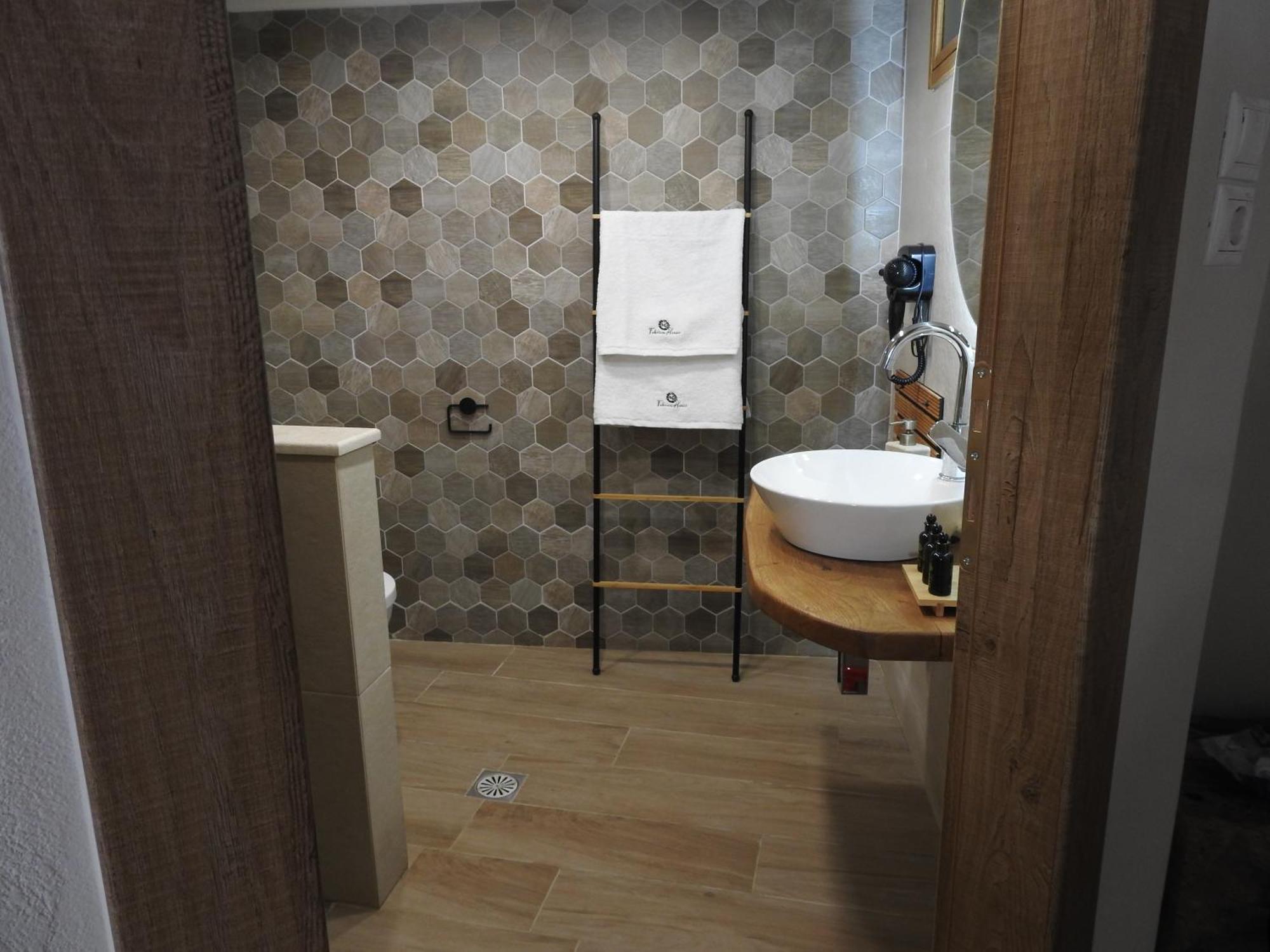 Fabrica House Villa Mokhlos Bagian luar foto